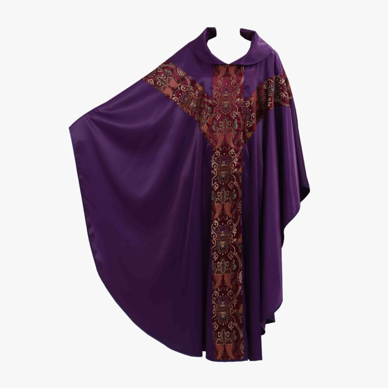 The exquisite four-color priest's sacrificial garment is noble and elegant